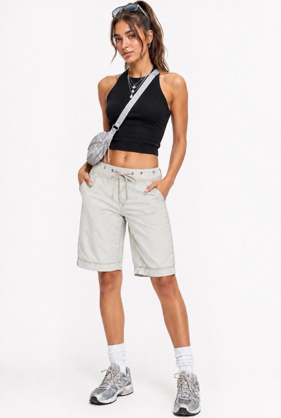 Gorpcore prAna Women's Bermuda Shorts Size 6 Khaki Cargo Utility Hiking Outdoor